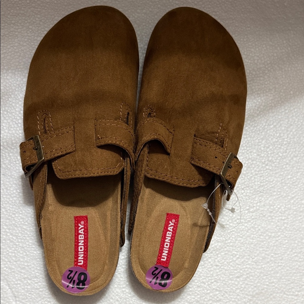 UNIONBAY Tan Suede Buckle Sandals